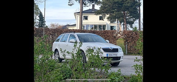 Skoda Octavia 2 of 6