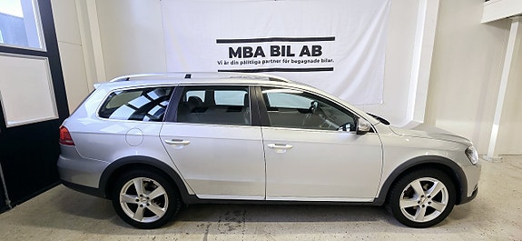 Volkswagen Passat Alltrack 11 of 26