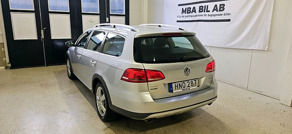 Volkswagen Passat Alltrack 9 of 26