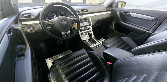 Volkswagen Passat Alltrack 13 of 26