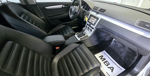 Volkswagen Passat Alltrack 16 of 26