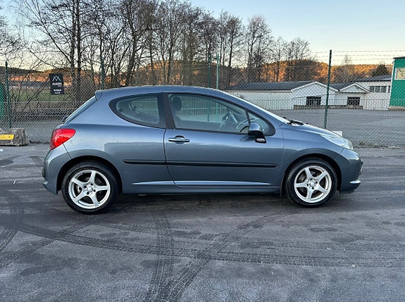 Peugeot 207 3 of 4