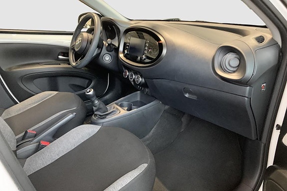 Toyota Aygo X 9 of 13