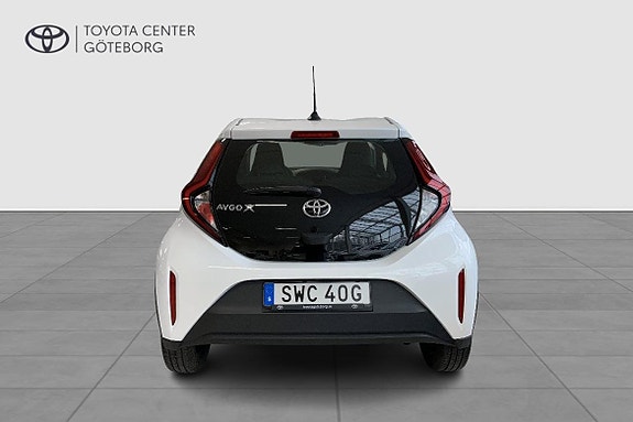 Toyota Aygo X 7 of 13