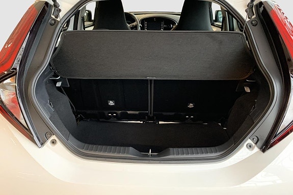 Toyota Aygo X 13 of 13