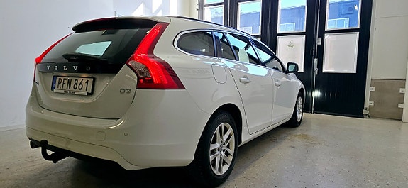 Volvo V60 7 of 24