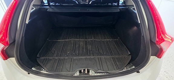 Volvo V60 24 of 24