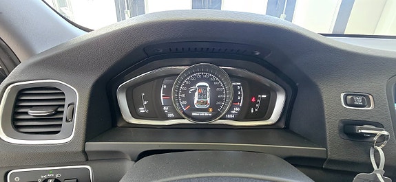 Volvo V60 15 of 24