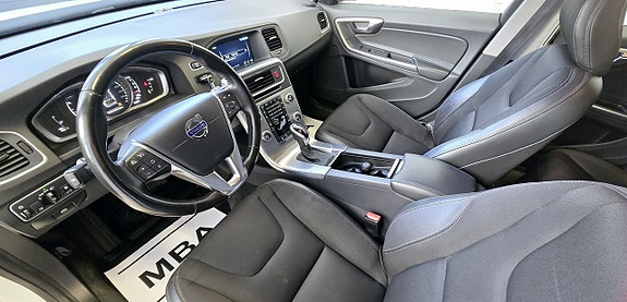 Volvo V60 14 of 24