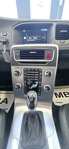 Volvo V60 16 of 24