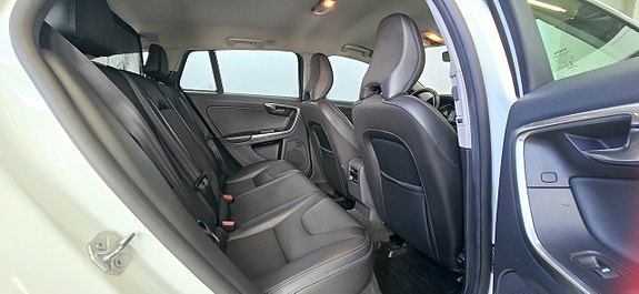 Volvo V60 21 of 24