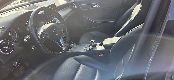 Mercedes-Benz GLA220 9 of 11