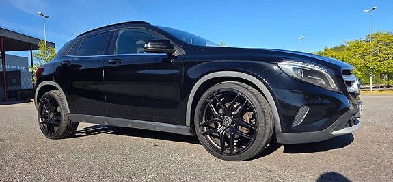 Mercedes-Benz GLA220 7 of 11
