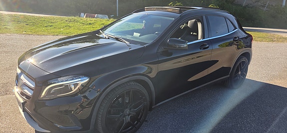 Mercedes-Benz GLA220 8 of 11
