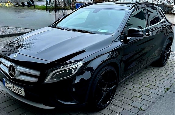 Mercedes-Benz GLA220 10 of 11