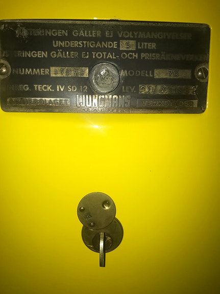 Product image 8 of 9