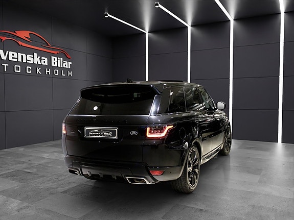 Land Rover Range Rover Sport 4 of 5