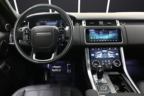Land Rover Range Rover Sport 8 of 17