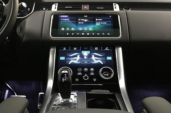 Land Rover Range Rover Sport 13 of 17
