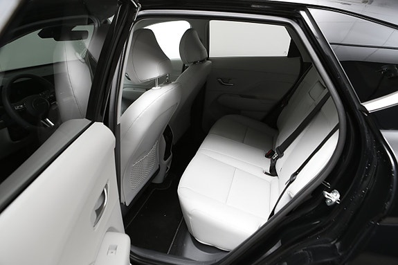 Hyundai Kona 10 of 28