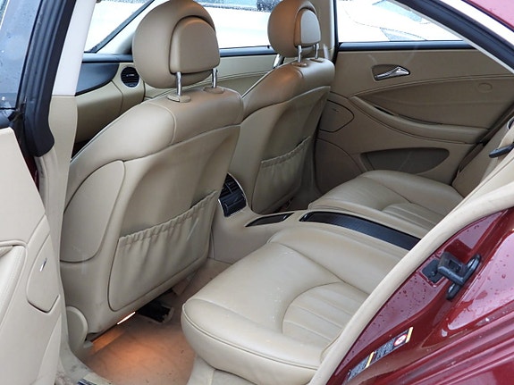 Mercedes-Benz CLS350 15 of 27