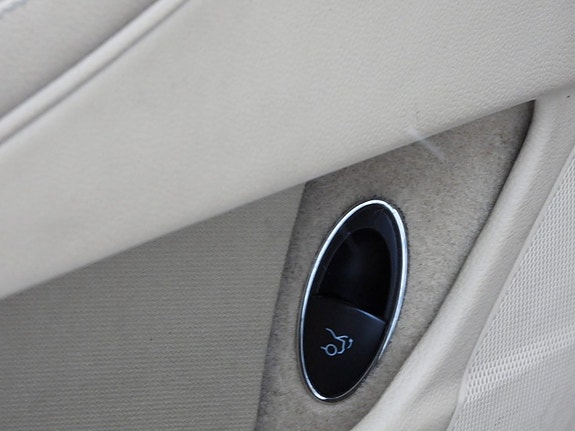 Mercedes-Benz CLS350 14 of 27