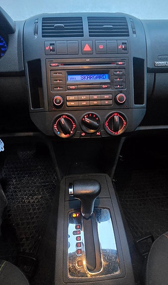 Volkswagen Polo 7 of 9