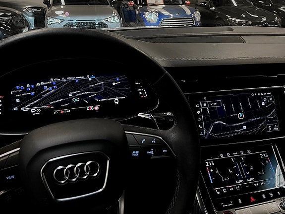 Audi RS Q8 17 of 27