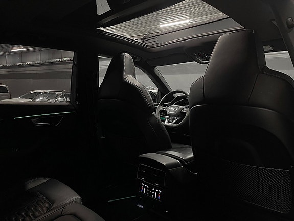 Audi RS Q8 8 of 27