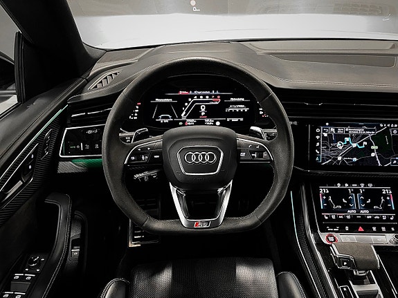 Audi RS Q8 16 of 27