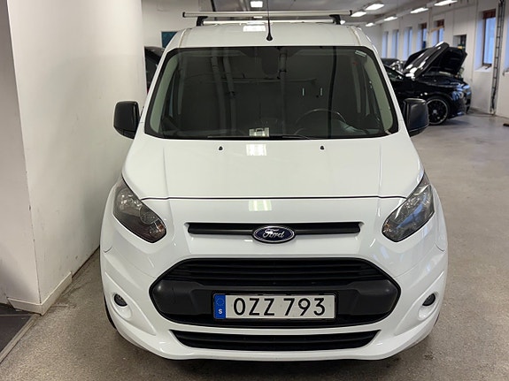 Ford Transit Connect 4 of 5