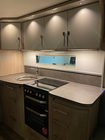 KABE Royal 560 XL KS 2 of 12