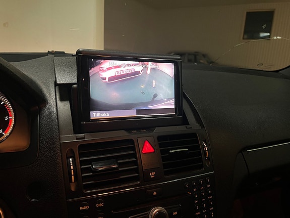 Mercedes-Benz C200 15 of 18