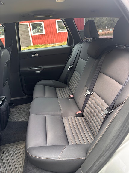 Volvo V50 6 of 7