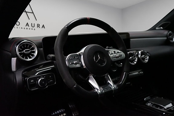 Mercedes-Benz CLA35 9 of 18