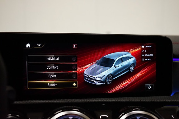 Mercedes-Benz CLA35 16 of 18