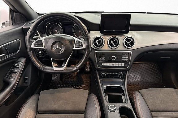 Mercedes-Benz CLA180 9 of 25