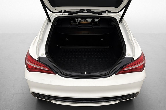 Mercedes-Benz CLA180 24 of 25