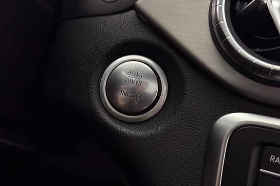 Mercedes-Benz CLA180 15 of 25