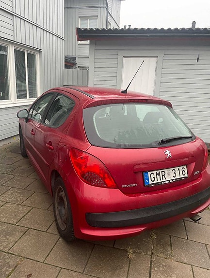Peugeot 207 5 of 9