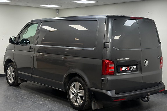 Volkswagen Transporter - 2