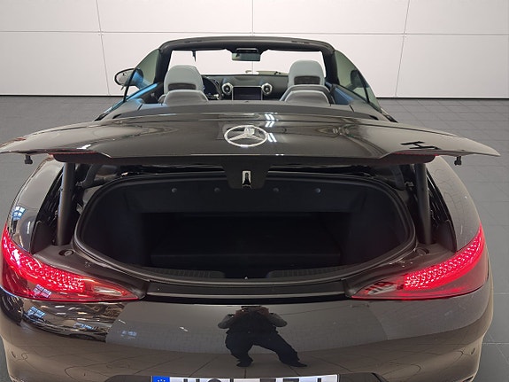Mercedes-Benz SL63 23 of 24