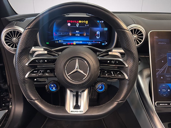 Mercedes-Benz SL63 17 of 24