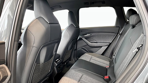 Audi Q6 e-tron 13 of 21