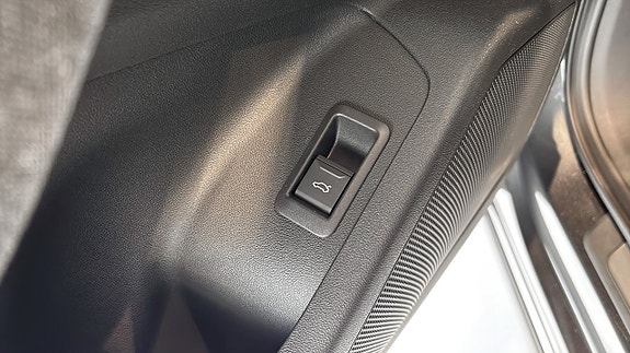 Audi Q6 e-tron 9 of 21