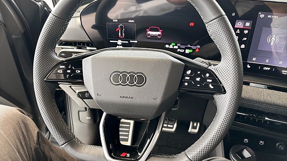 Audi Q6 e-tron 18 of 21