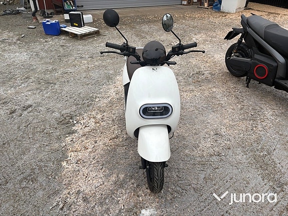 Moped - Lvneng, S3-W 2 of 16