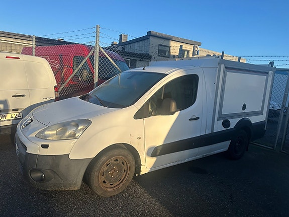 Peugeot Partner 2 of 4