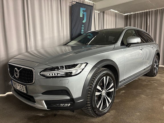 Volvo V90 Cross Country