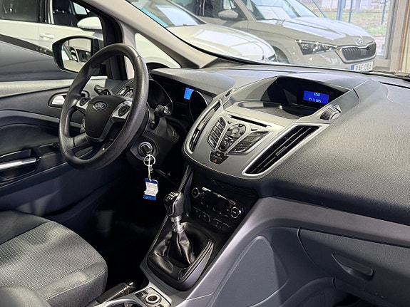 Ford C-Max 11 of 16